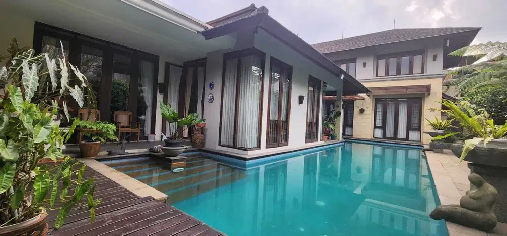 Rumah Pool Open Space di Gegerkalong Setiabudi dkt Sukajadi UPI ENHAI