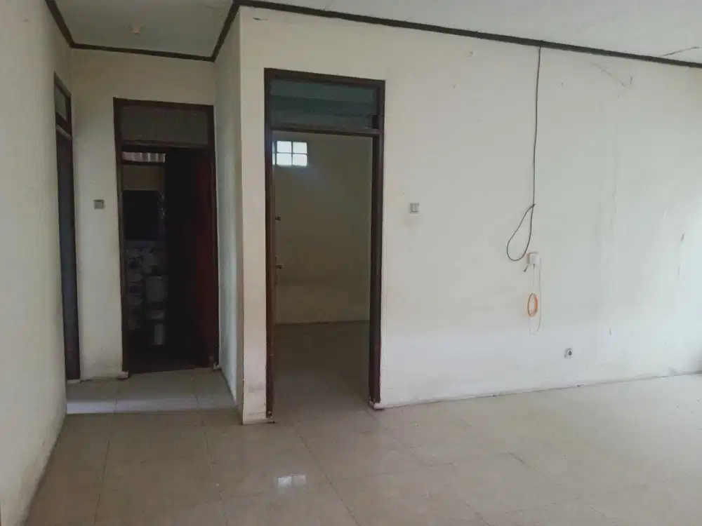 Dijual Rumah 2 Lantai Luas di Kopo Permai, Bandung