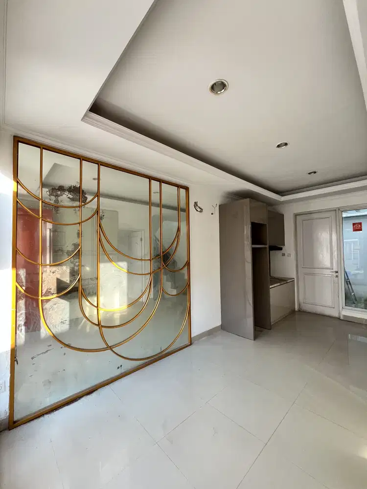 Dijual Cepat Rumah Di Cluster Milano Gading Serpong 3 Bedroom