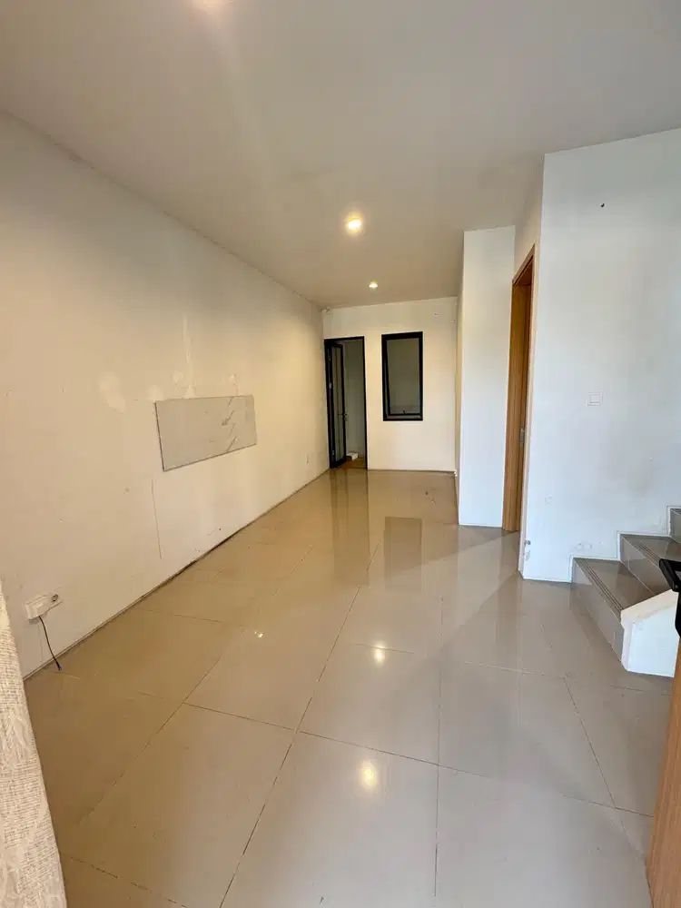 Dijual cepat rumah citra 8 cemara aero mansion hadap timur nego