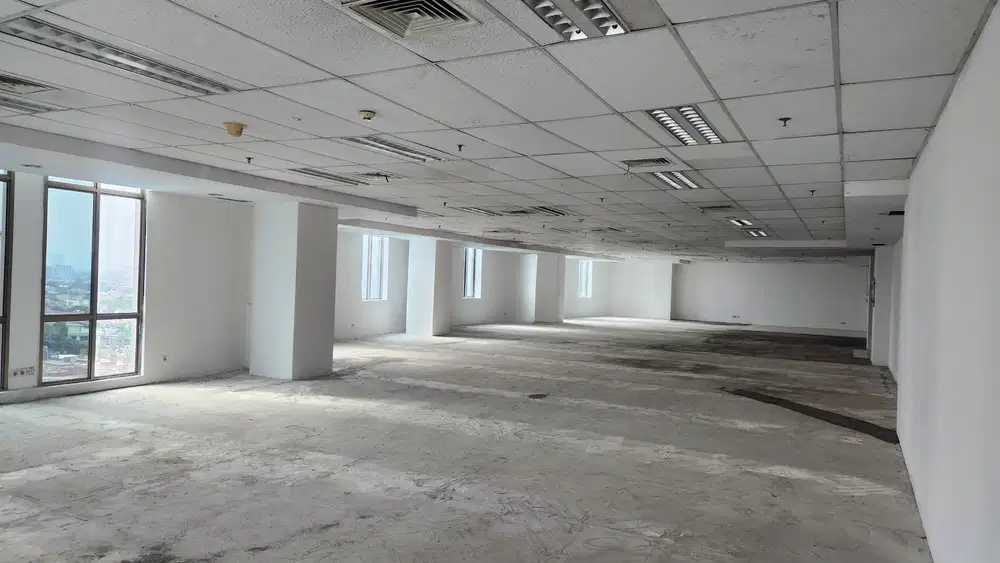 Disewakan Kantor kondisi bare 375 Meter Jakarta Selatan