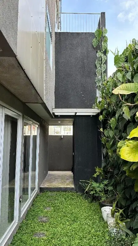 Dijual Rumah Mewah Cigadung Green Dago