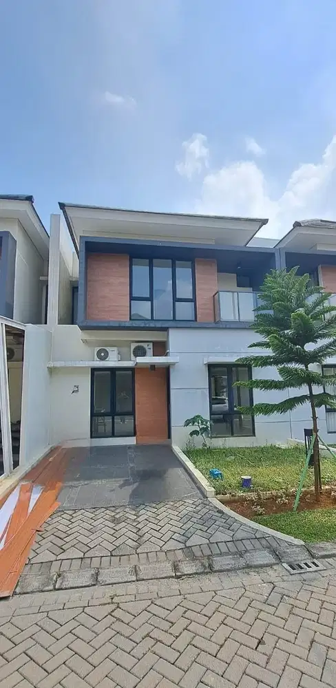 Dijual Cepat Rumah Baru 2 lantai di Komplek OCBD Bogor