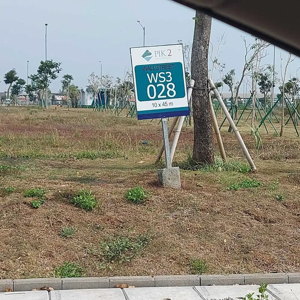 Dijual tanah kavling komersil pik2 wallstreet cuma 22 jt  lokasi bagus