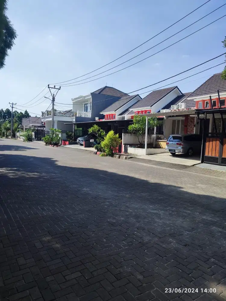 Jual Rumah Cantik Di Cluster PINEWOOD BCC Dekat Stasiun