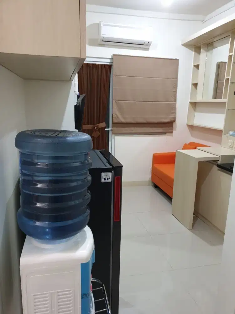 Di Sewakan Unit Apartement Green Pramuka City 2BR furnish