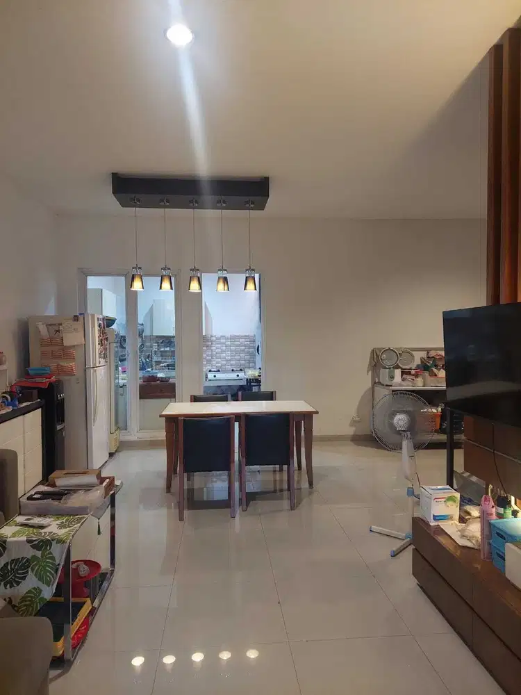 DIjual Rumah Furnish Bumi Permata Indah Karang Tengah Tangerang