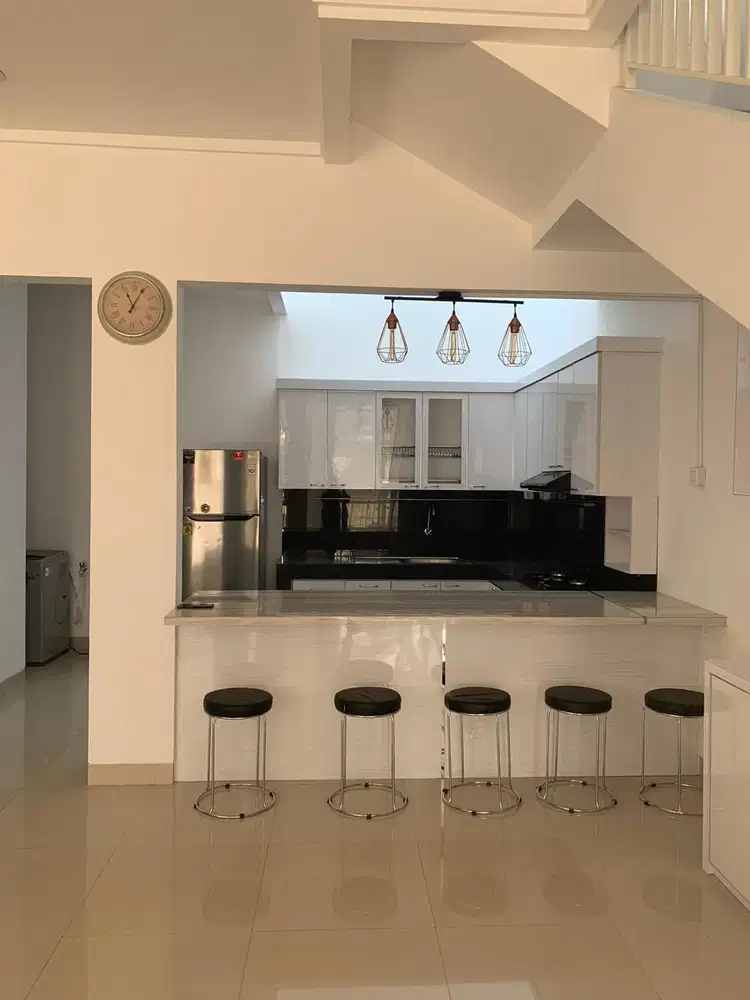 Rumah Siap Huni Dekat Fasum Harga Menarik di Discovery Aluvia Bintaro