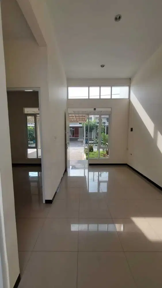 Rumah Minimalis Siap Huni Taman Kopo Indah V