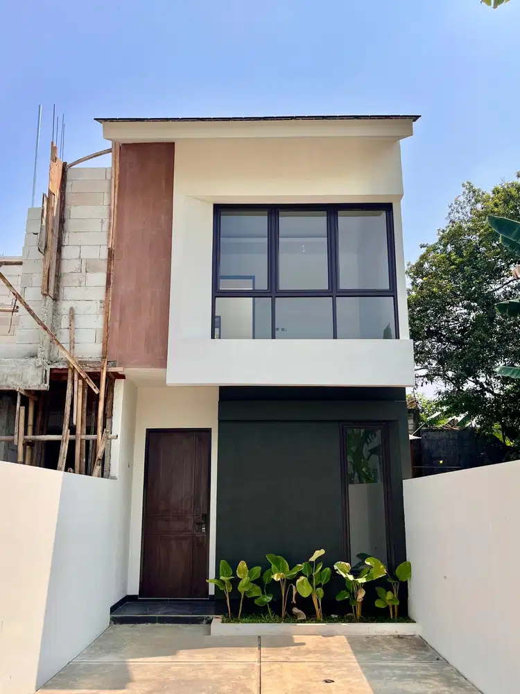 Dijual Rumah 2 Lantai Ready Jatiasih, Skylight & Garden Inside