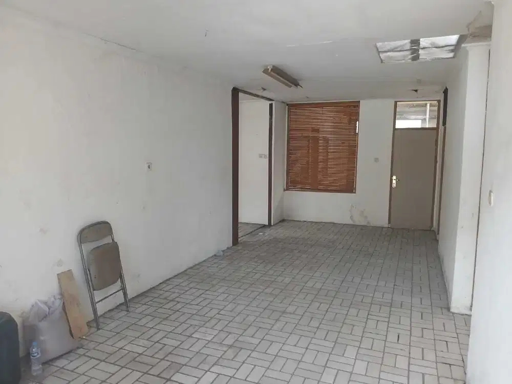 Dijual CEPAT Rumah hitung tanah 249m2 di Kopo Permai 1