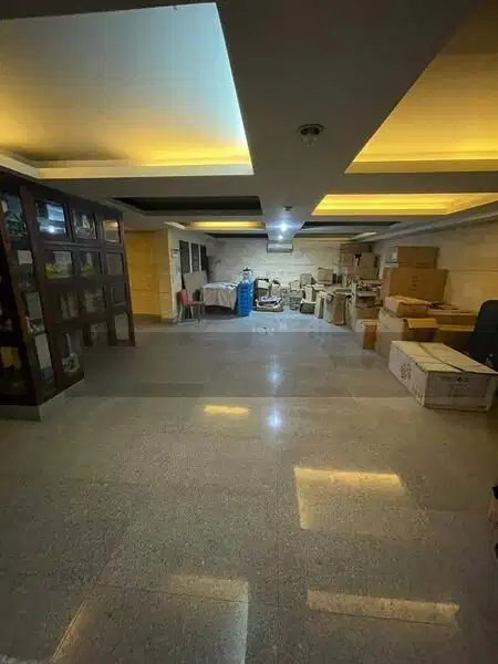 RUMAH KENARI GOLF uk 10x22 BELAKNG VIEW DANAU,SEMI FURNISH,2,5 LANTAI