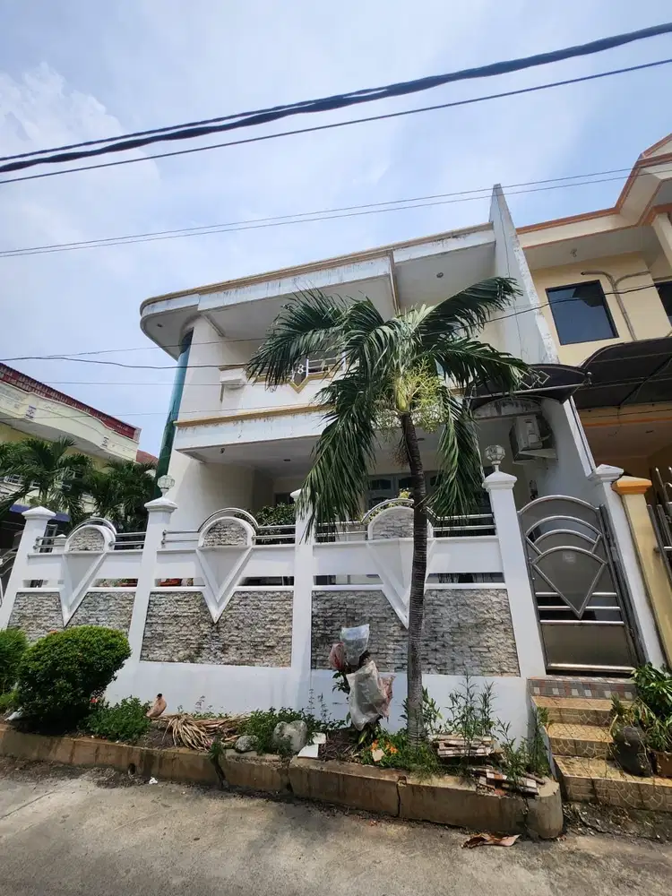 rumah muara karang blok 3 uk 13,4x15 hook utara timur,semi furnish