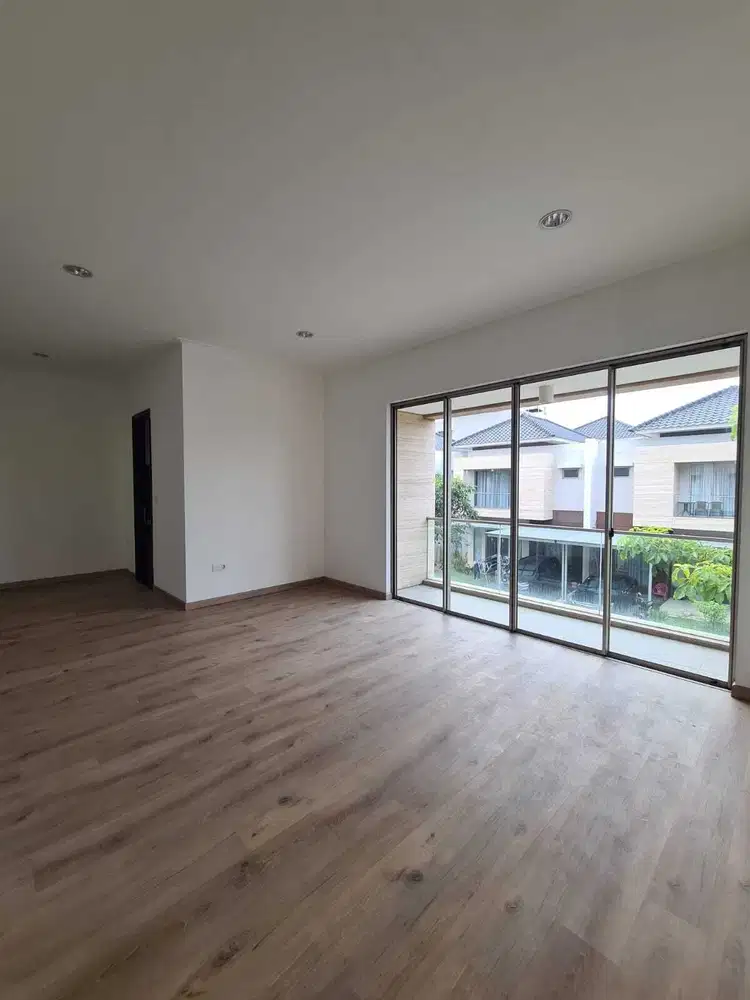 Disewakan rumah PIK GOLF ISLAND luas 150m2 (10x15 type olive ) 3 KT