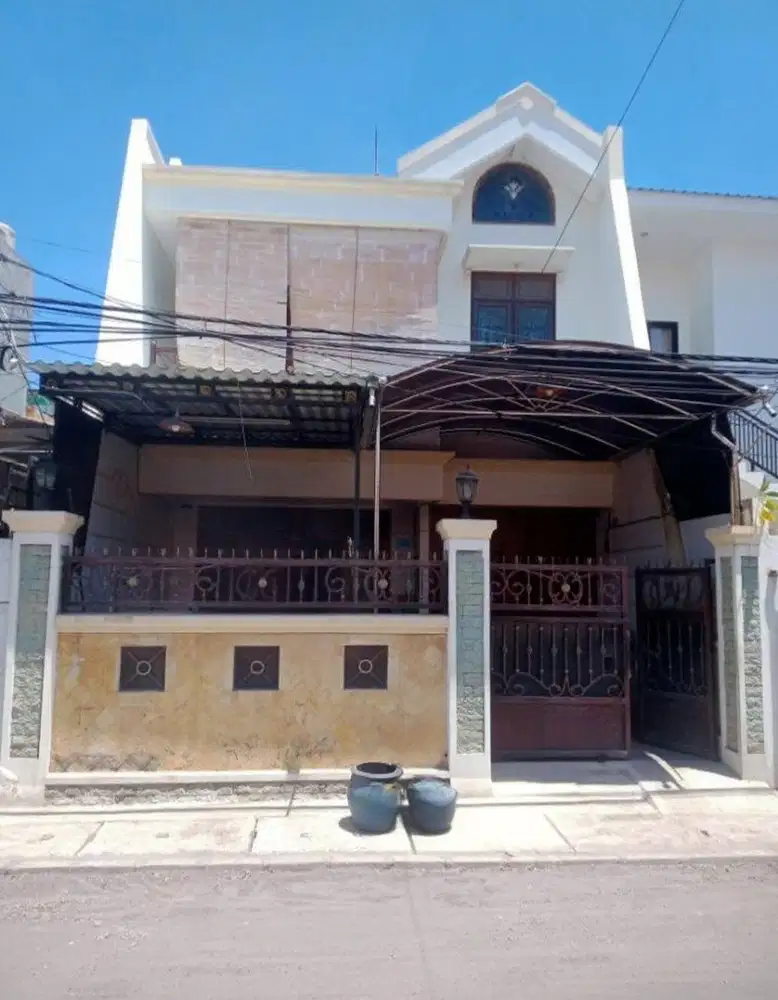 TURUN HARGA !! Rumah Cantik 2Lt Siap Huni !! Simosidomulyo SBY Barat