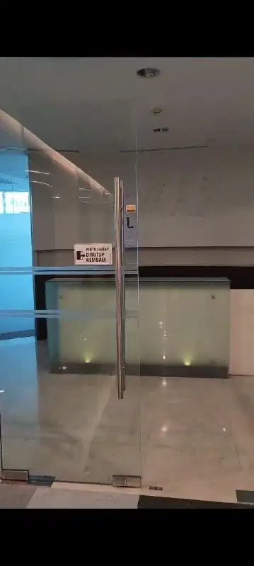 SEWA KANTOR DI JAKARTA SELATAN MENARA KARYA 556M² FITTED 225K NEGO