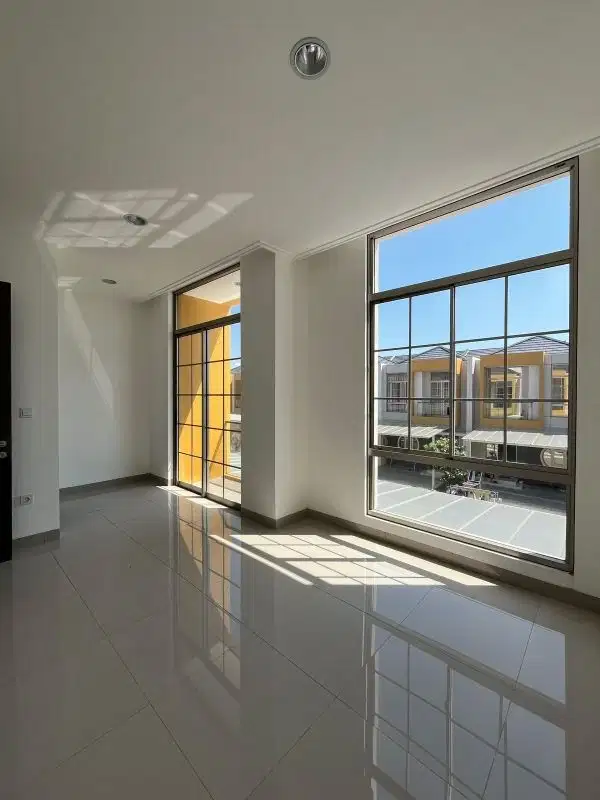 Dijual Rumah 2 Lantai Bagus Uk 6x12.5 Cluster Miami Pik 2