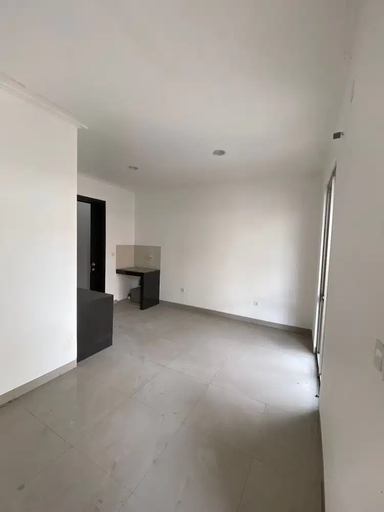 Disewa Murah Rumah 2 Lantai 6x10 Unfurnish PIK2