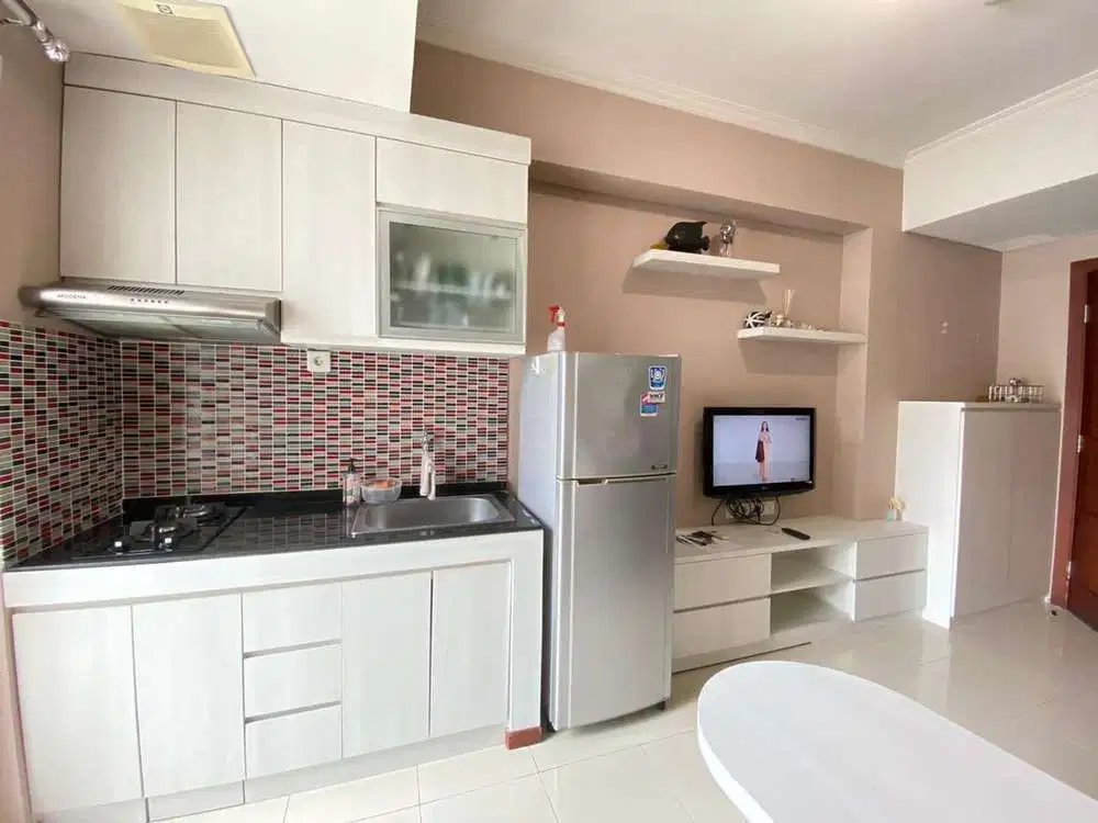 Disewakan tipe 2br apt royal mediterania garden residence