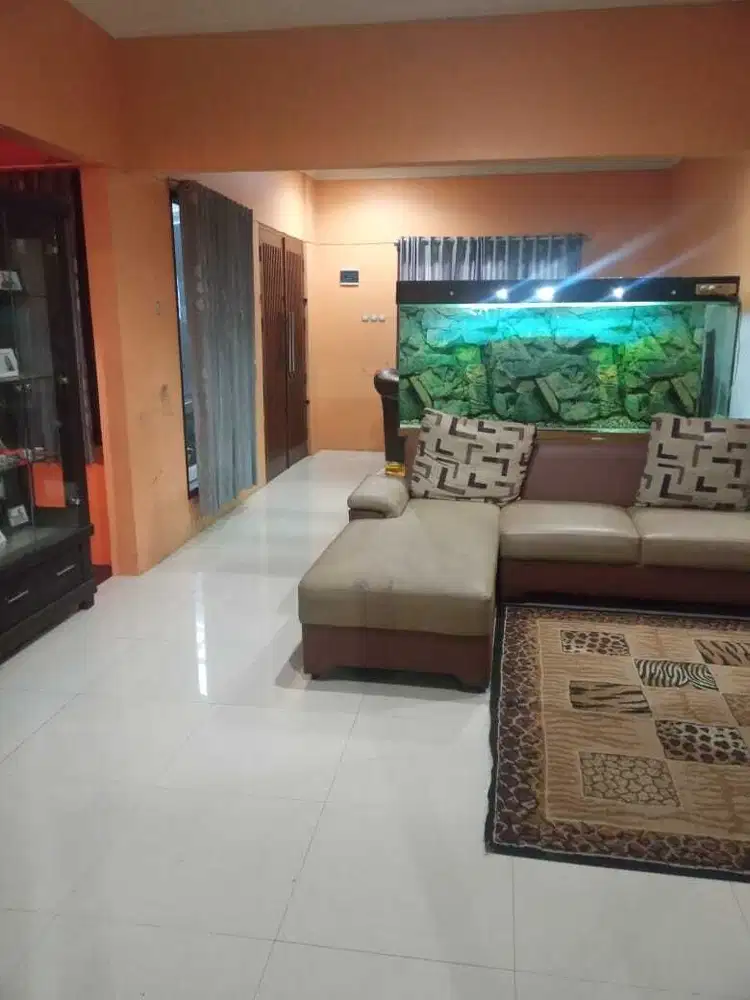 Jual Rumah Tinggal ada tempat Usaha Apotik strategis Kebon Kopi Cimahi