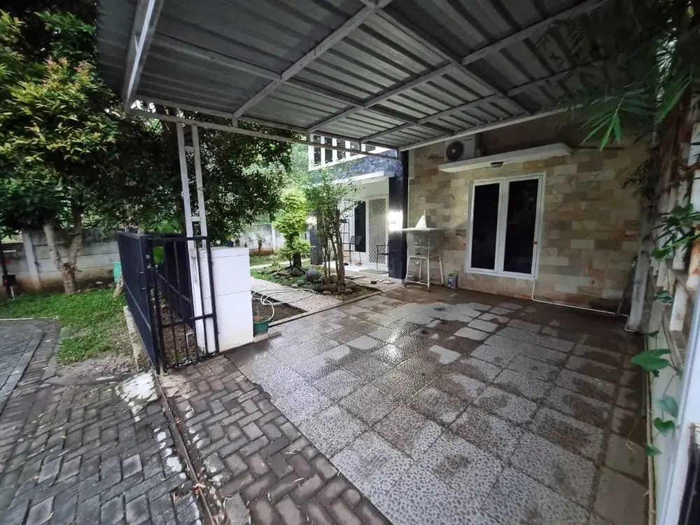 DIJUAL RUMAH SEMI FURNISH POSISI HOOK DI PANDANARAN HILLS SEMARANG