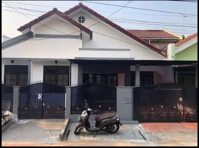DIJUAL RUMAH BAGUS SIAP HUNI HADAP SELATAN HARGA MURAH DI BINTARO