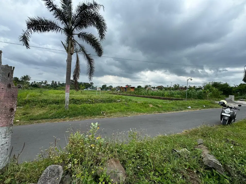 Tanah Pekarangan Yang Asri tepi jl aspal, di jl kaliurang km 10