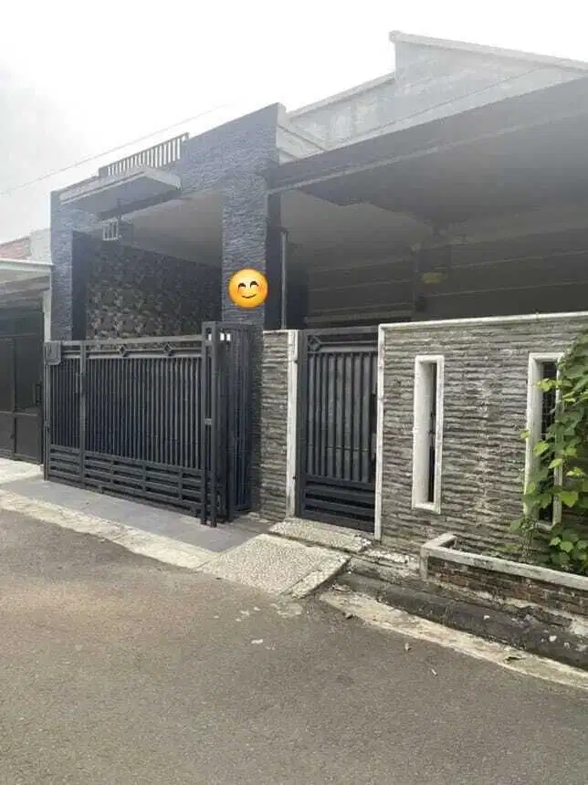 DIJUAL RUMAH CANTIK SIAP HUNI HADAP BARAT DI CITRA GARDEN 1
