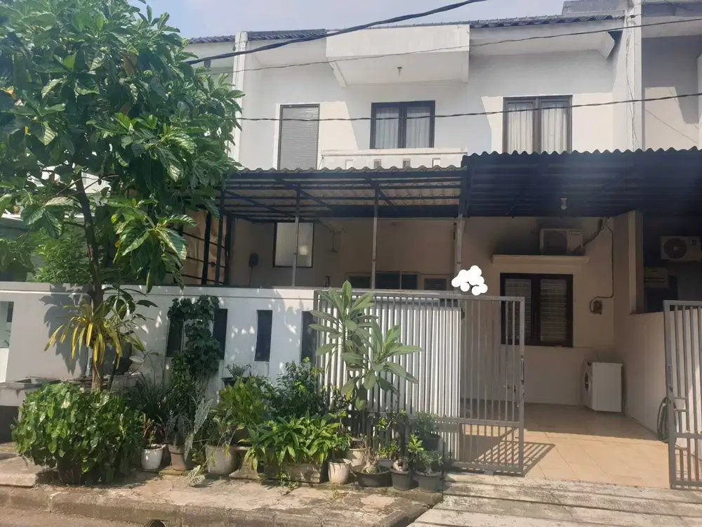DIJUAL RUMAH BAGUS DAN TERAWAT 2 LANTAI HADAP BARAT DI GADING SERPONG