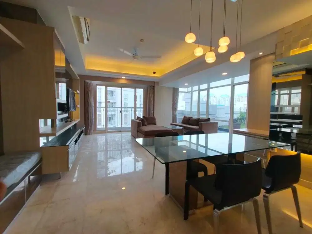 Disewakan 3BR Furnish Cakep di Apartemen Royl Mediterania Garden