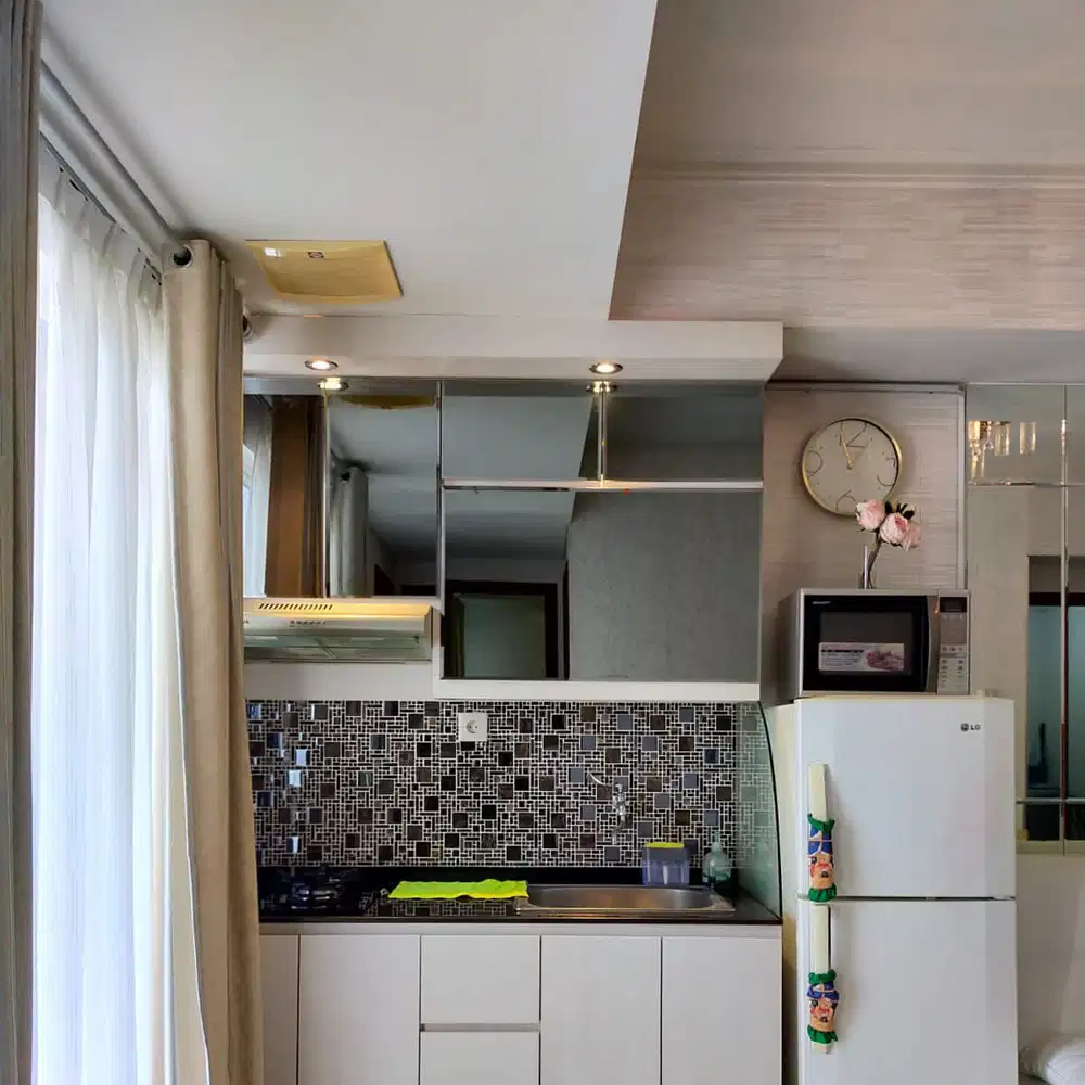 Disewakan tipe 2br luas 54m apt royal mediterania garden residence