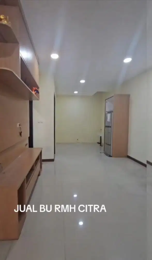 DIJUAL RUMAH FULL BANGUNAN DAN FURNISH HADAP SELATAN DI CITRA GARDEN 8