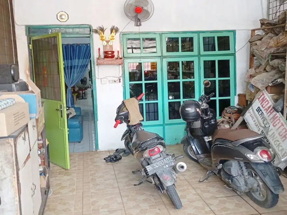 Dijual Rumah 3 Lantai di Jalan Pembangunan Iv, Glugur Darat II