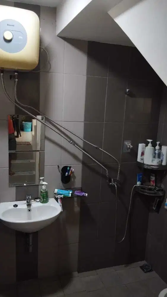 Rumah Bagus Cluster Yunani Banjar Wijaya Tangerang