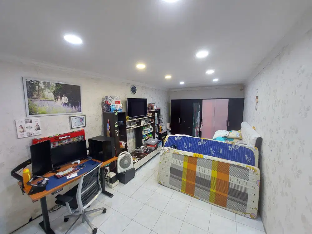 Rumah Taman Palem Lestari Blok E Dekat Mall Green Sedayu