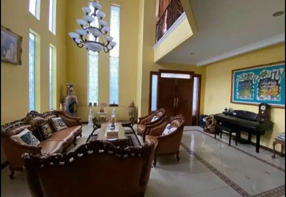 Rumah Luas Di Turangga Buah Batu Cocok Untuk Hunian Kantor Cafe