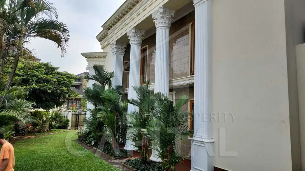 RUMAH SEMI KLASIK NAN CANTIK SIAP HUNI DI PONDOK INDAH JAKARTA SELATAN