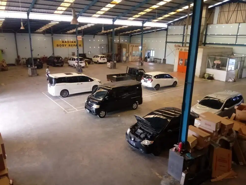 MURAH !! Luas 3500 Bengkel Gudang Pinggir Jalan Raya Karawang Bekasi