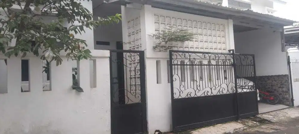 DIJUAL RUMAH SIAP HUNI KOMPLEK QORYATUSSALAM SANI DEPOK