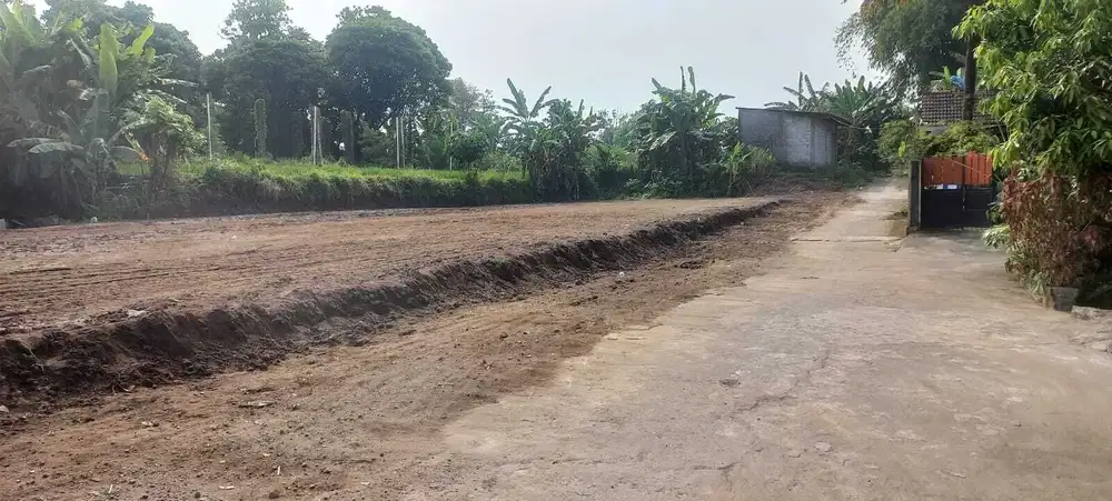 Tanah Kos, Villa, Hunian Jakal Km 10. Shm Pekarangan.