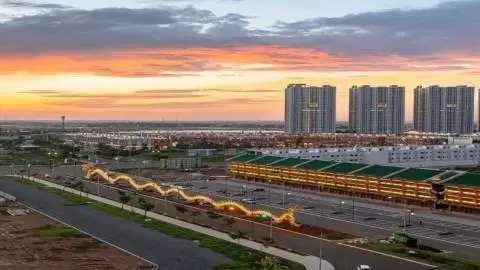 Ruko Mega Kuningan PIK 2 luas 4,5x18 3lantai parkir luas patung naga