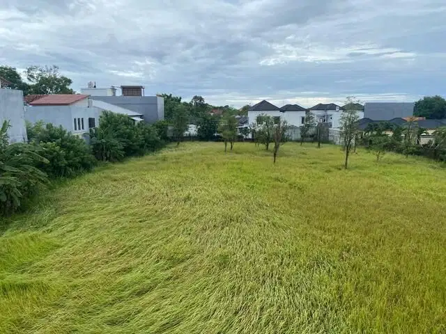 Tanah di dalam Perumahan Taman Griya Bonus Bangunan Permanen