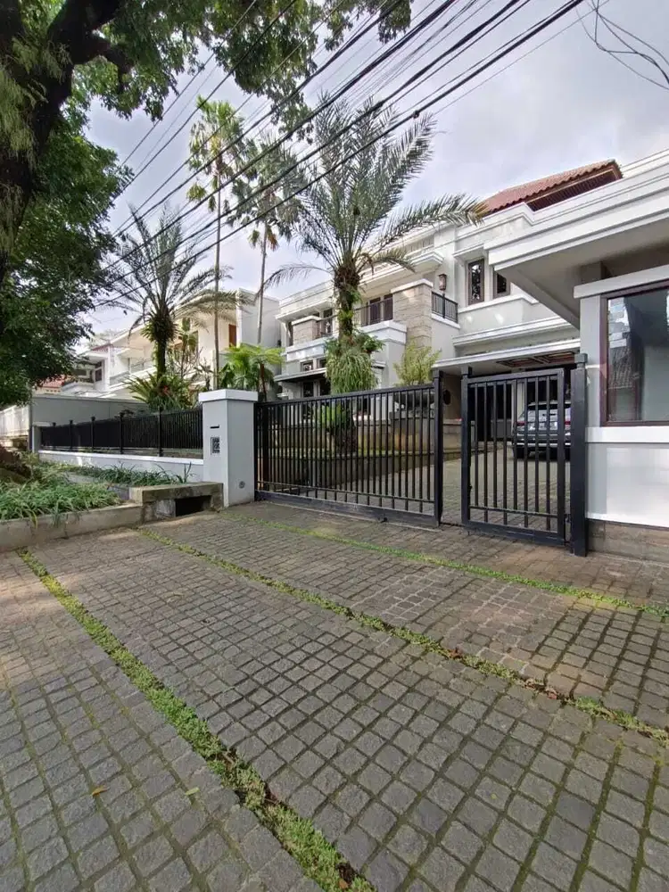 Rumah Mewah Kyai Gede Utama Dago Lokasi Terbaik