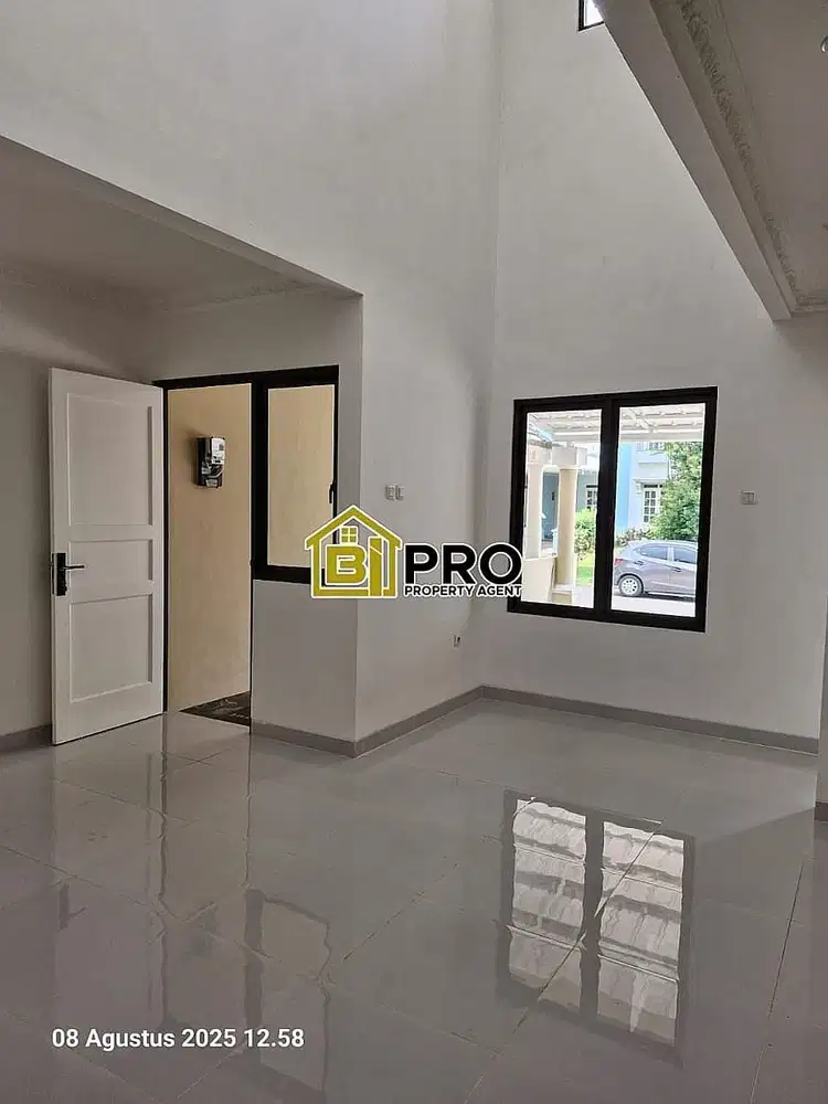 Dijual rumah Full renov 2lantai di kotawisata cibubur dekat tol Nagrak