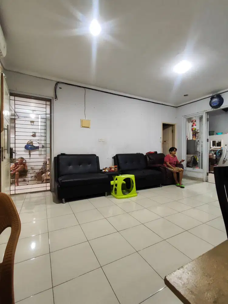 Rumah lokasi strategis di Cluster Michelia Gd Serpondekat dgn sekolah