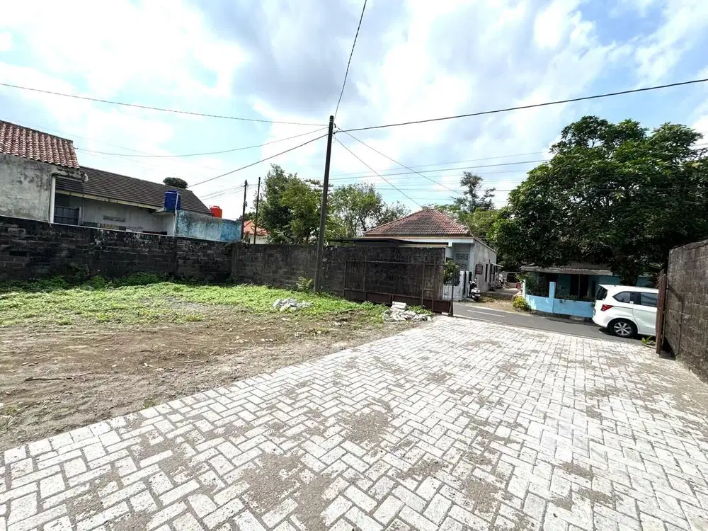 Lokasi Premium Jogja Utara, Tepi Jalan Aspal Lebar