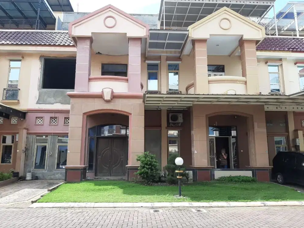 Villa di Komplek Masdulhak Garden ( Polonia )