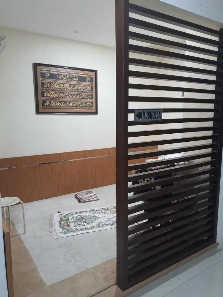 Dijual Rumah 3 Lantai Bagus di Suryalaya, Bandung