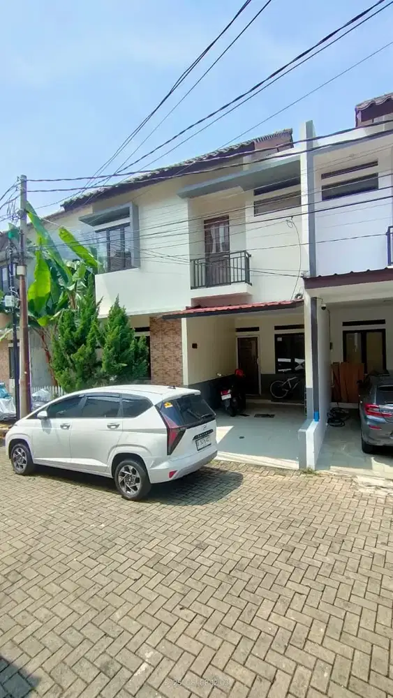 Rumah Bagus 2 Lantai di Daerah Cirendeu