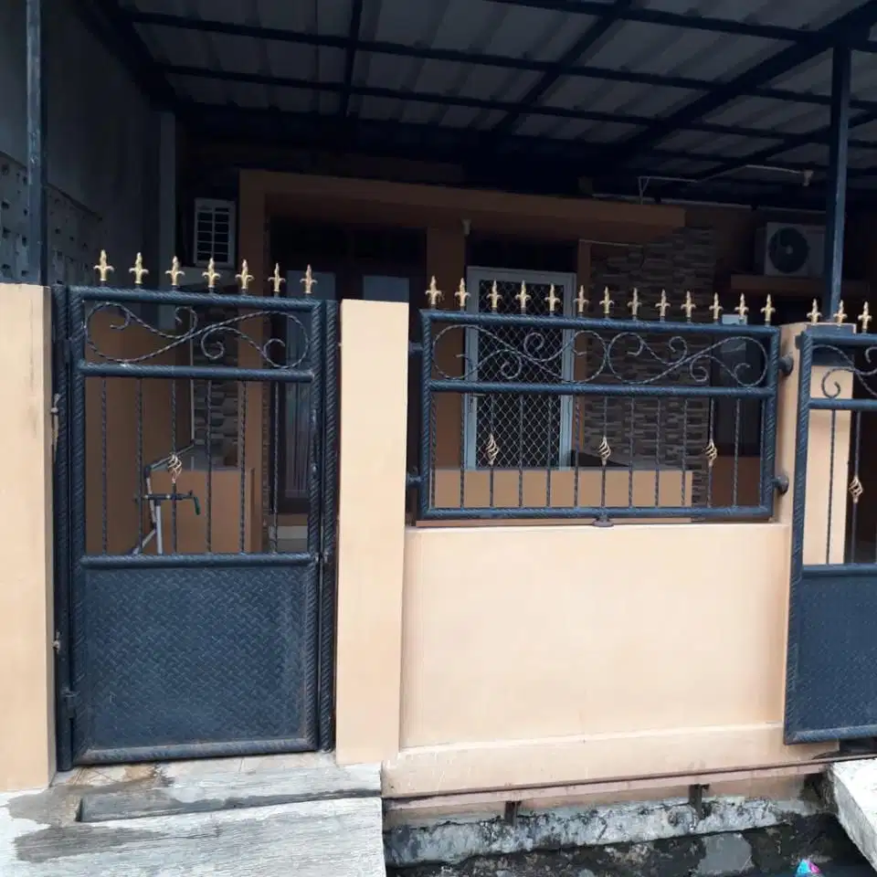 DIJUAL RUMAH TAMAN ROYAL TANGERANG